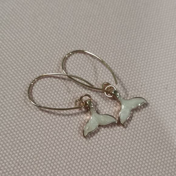 Earring - Picture 2 of 2